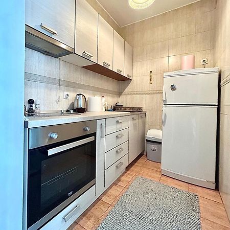 Cozy, Charming One Bedroom Apt Подгорица Экстерьер фото