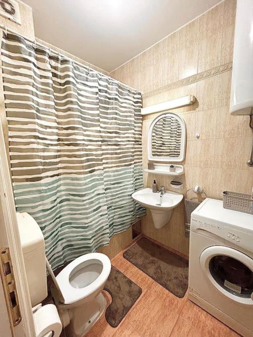 Cozy, Charming One Bedroom Apt Подгорица Экстерьер фото